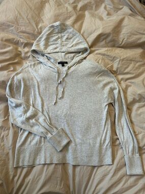 Banana Republic Light Gray Hooded Knit Pullover